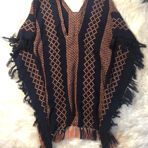 Free People Poncho - Picture 2 of 2
